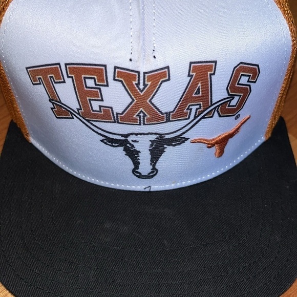 Gen 2 Texas youth NCAA trucker hat one size fits most - Picture 3 of 6